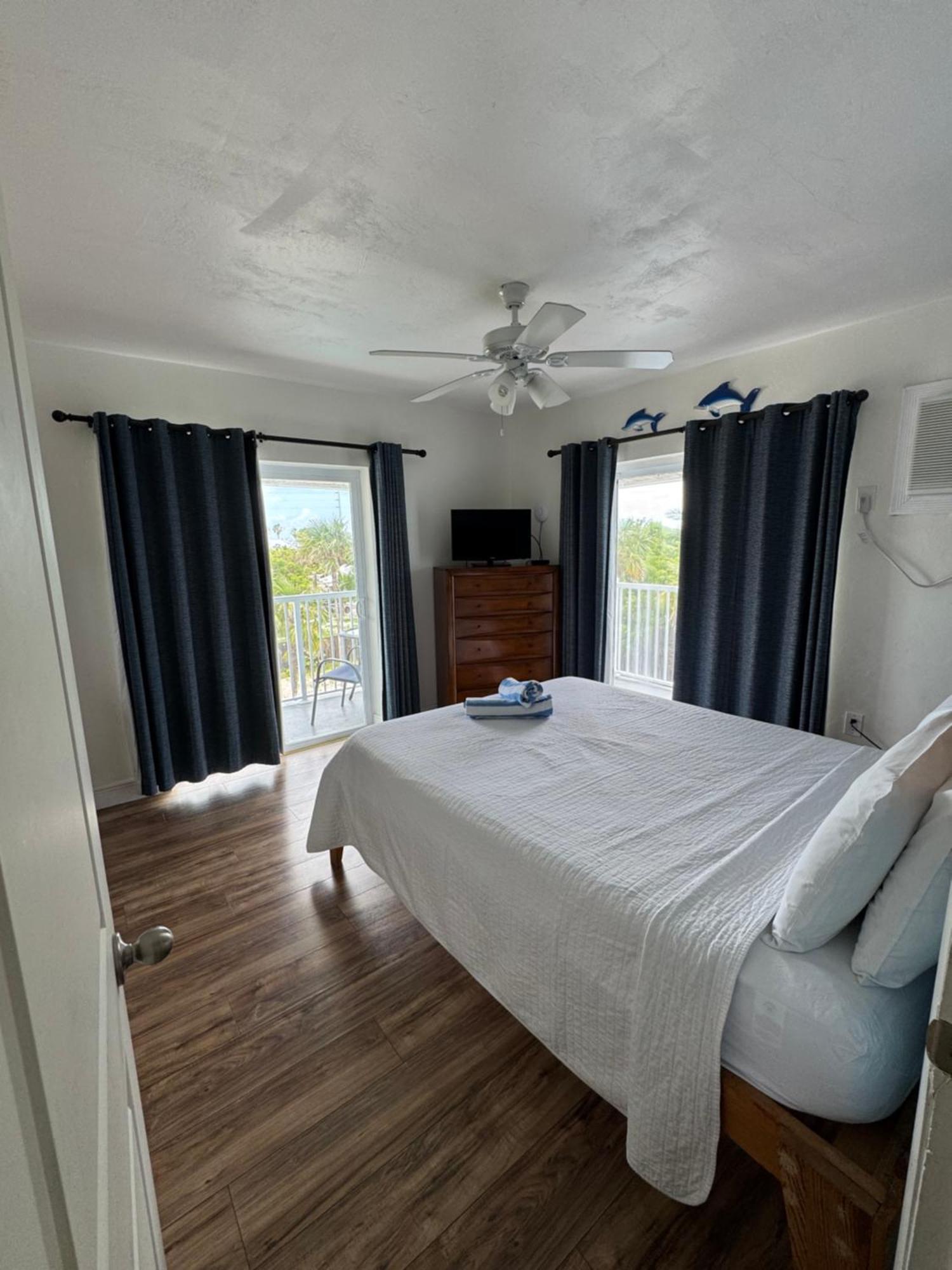 Knight'S Key Suites Marathon Exterior photo